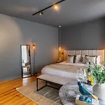 Apartament Gralhas *