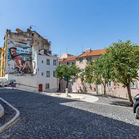 Apartment Gralhas Lisbon
